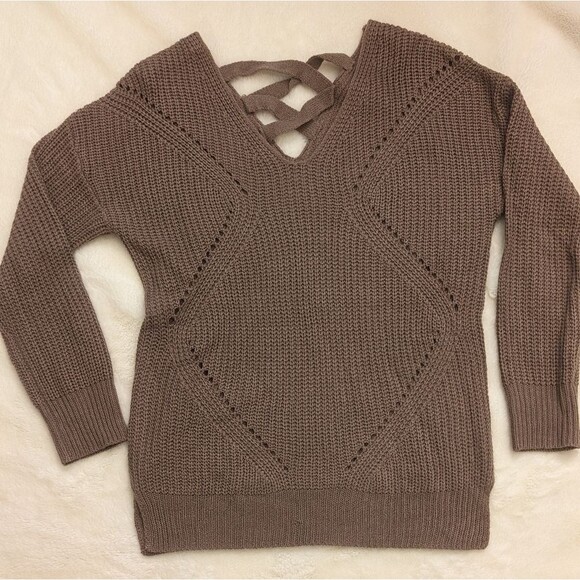 Sweaters - 💕 3 for 12 💕Charlotte Russe Sweater Size Small